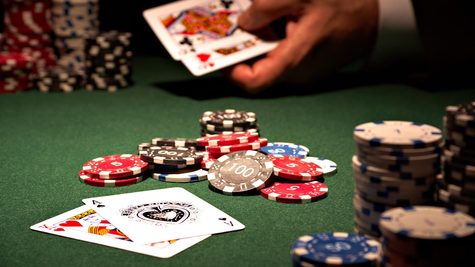 The Psychology of Casino Design: Creating an Atmosphere of Excitement and Engagement
