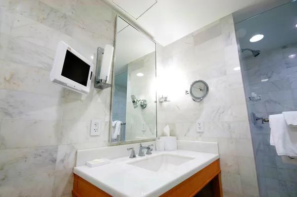 Inspiring Before-and-After Transformations of Valrico Bathrooms